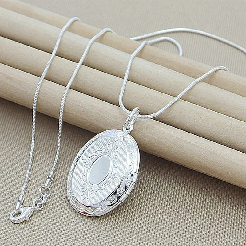 Colar Timeless Locket