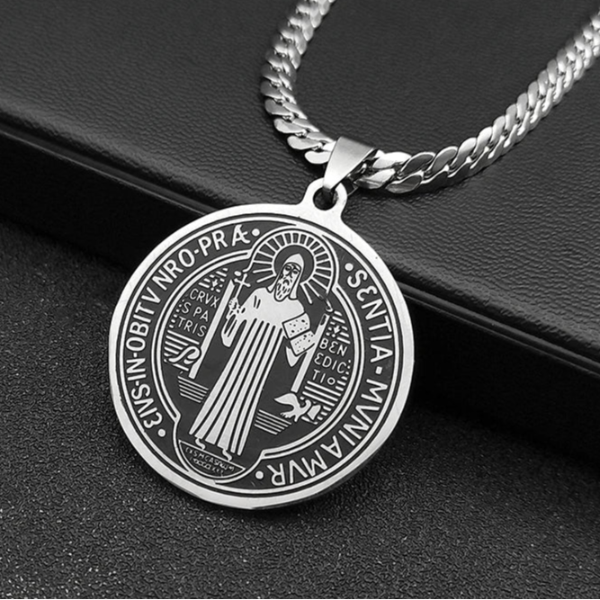 Colar Amuleto de São Bento